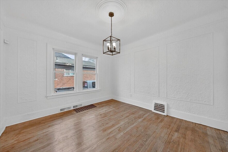 Building Photo - 16890 Stoepel St