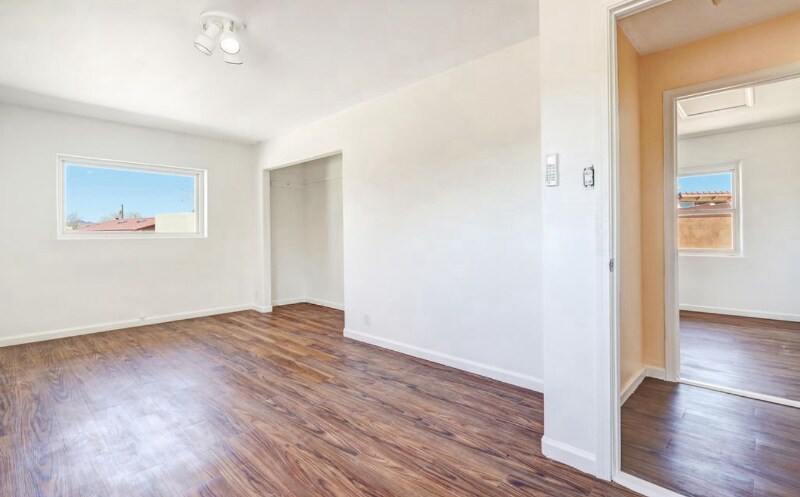 Building Photo - 2424 Vista Grande Dr NW