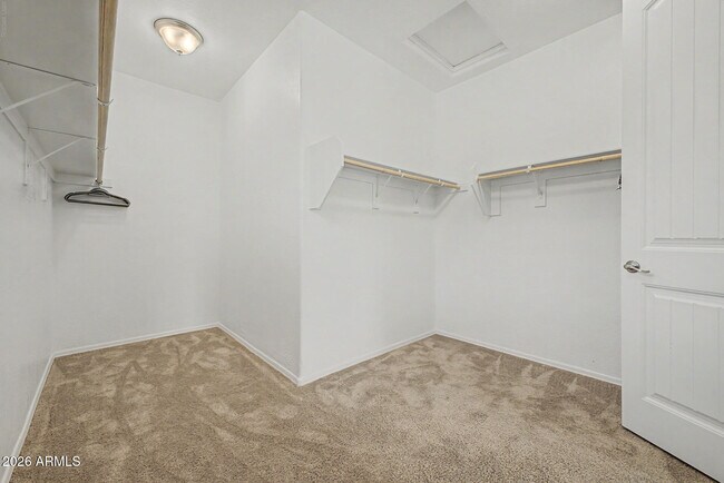 Building Photo - 12506 N 174th Dr