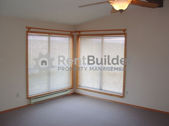 Building Photo - CALL US TODAY AT (505) 808-6467 TO SCHEDULE A CONVENIENT SHOWING