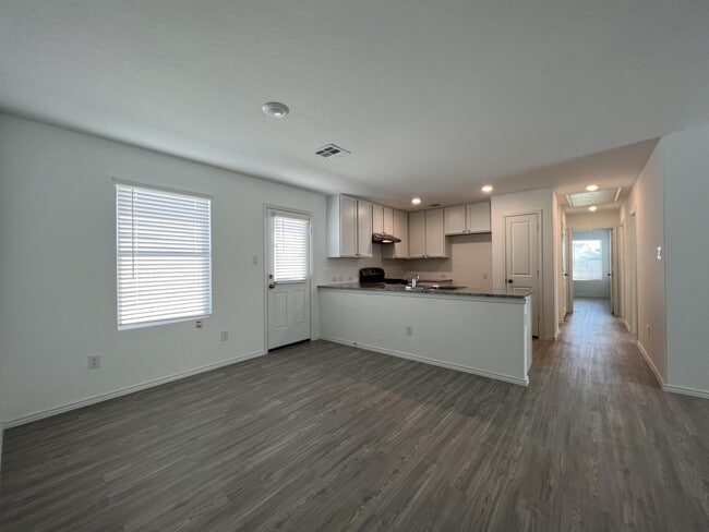 Building Photo - 7314 Silos Rdg