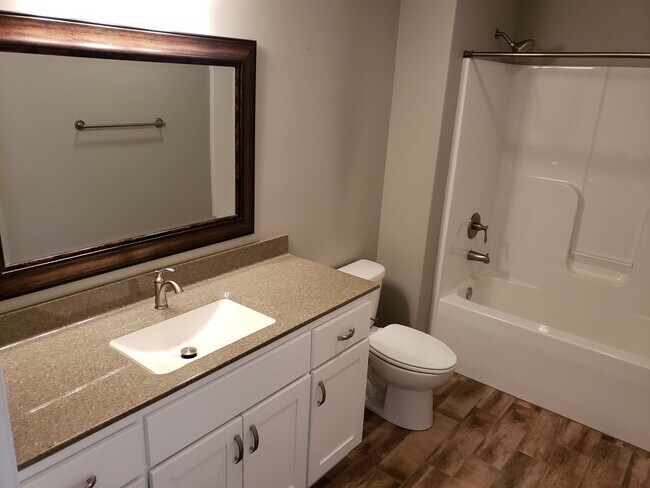 Building Photo - Cozy West Side Home + 2 Car Garage + Stain...
