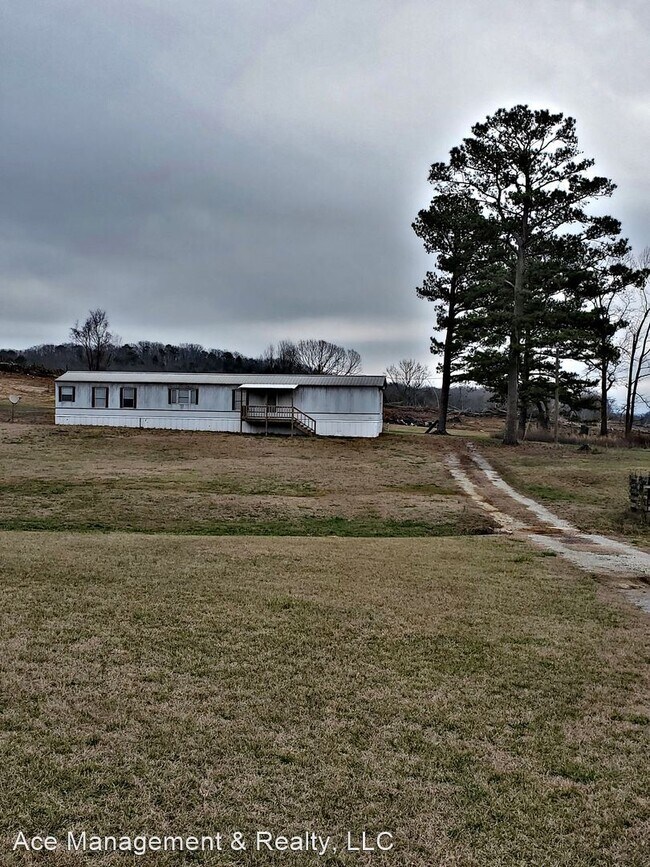 Primary Photo - 3 br, 2 bath House - 372 County Rd 201