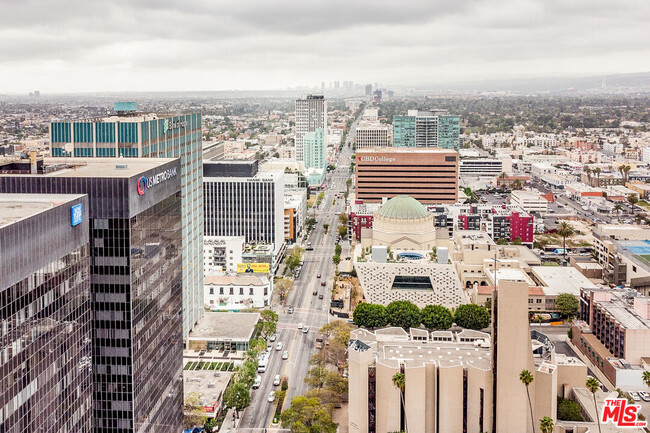 Building Photo - 3810 Wilshire Blvd