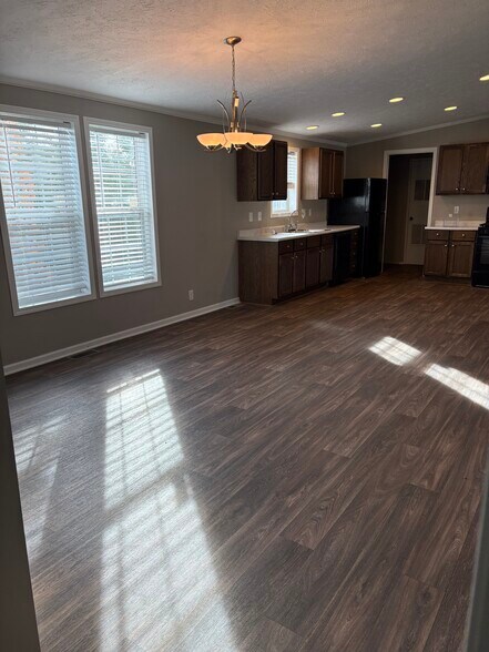 Building Photo - 11097 Indianwood Ct