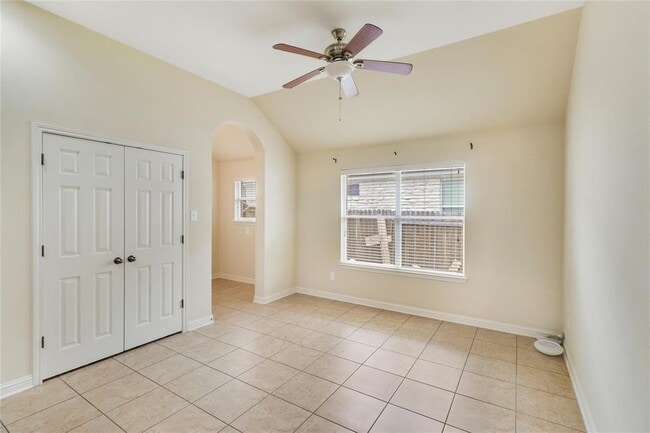Building Photo - 3608 Glastonbury Trail