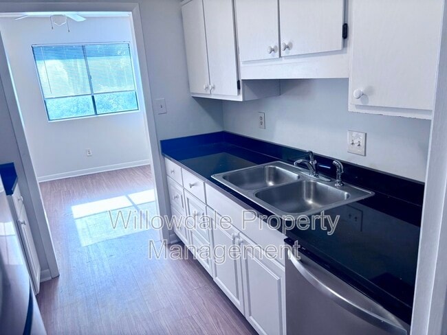 Building Photo - 2100 Spring Forest Rd