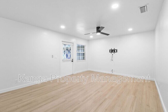 Building Photo - 800 Tropic Blvd
