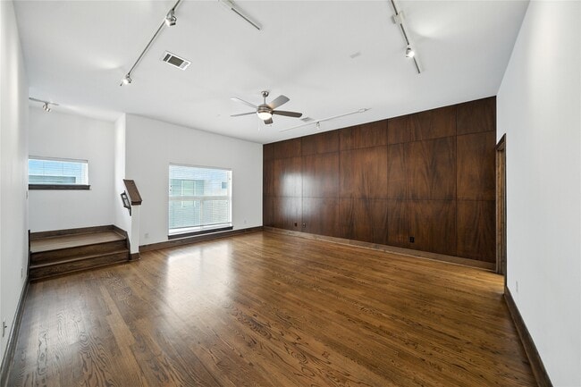 Building Photo - 1826 Prospect St