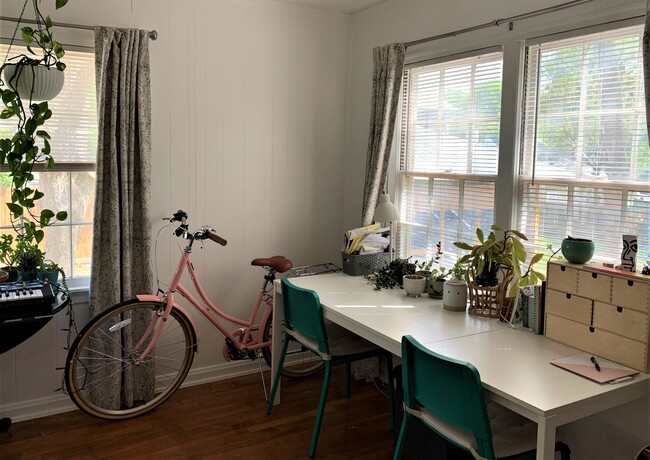 Large windows with natural light for your home office - 2211 Stamford Ln