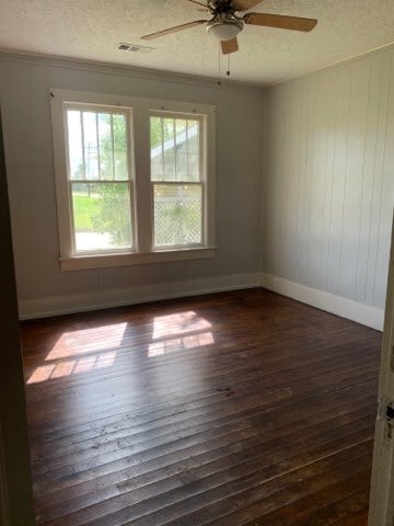 Building Photo - 804 15th St