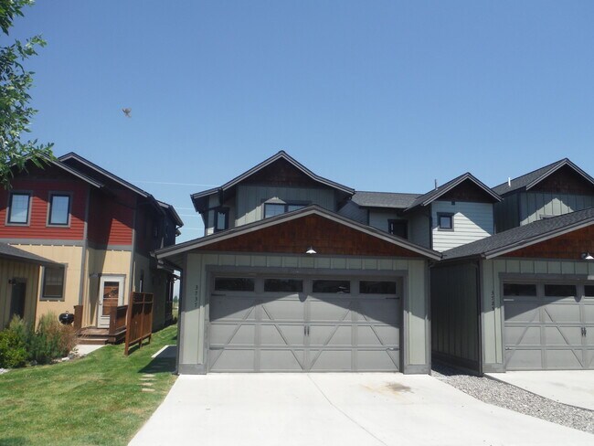 Building Photo - 3737 Laduke St