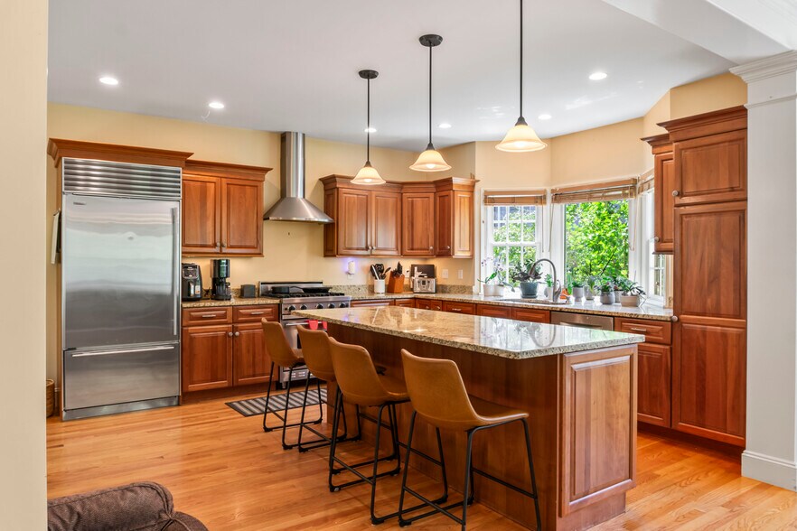 Kitchen - 15 Edgemoor Cir