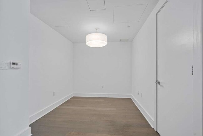 Building Photo - 9 Ave at Port Imperial