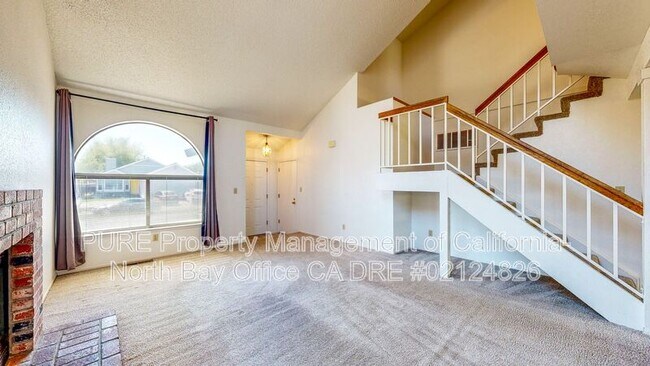 Building Photo - 7474 Mercedes Way