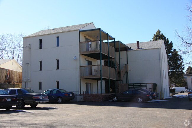 Building Photo - Willow Ridge