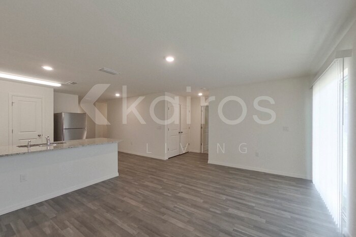 Building Photo - 150 Snedeker St
