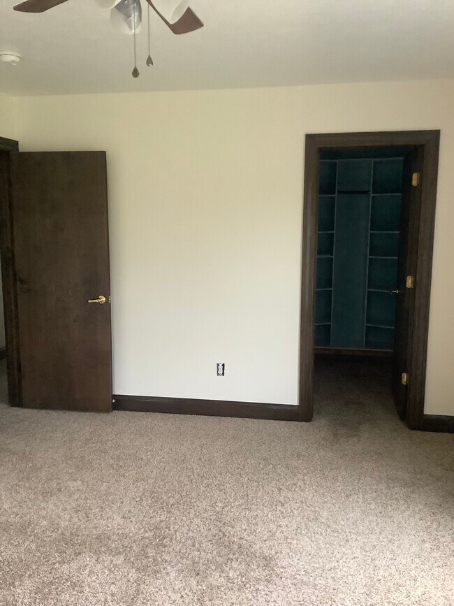 Building Photo - 13775 Carlton St