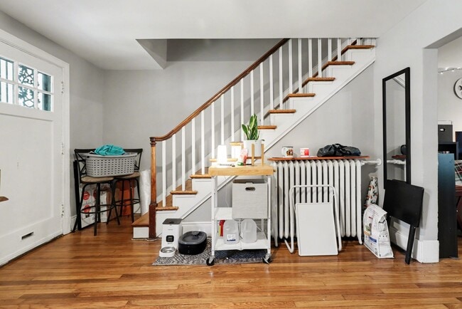 Building Photo - Charming 2BR + Office Home with Fenced Yards & Spacious Living – Available June 2026