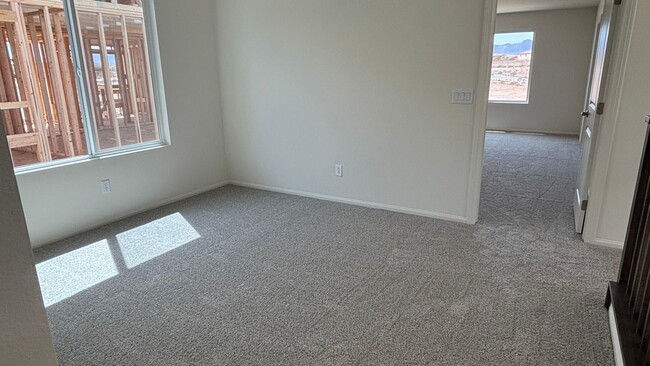 Building Photo - brand new home