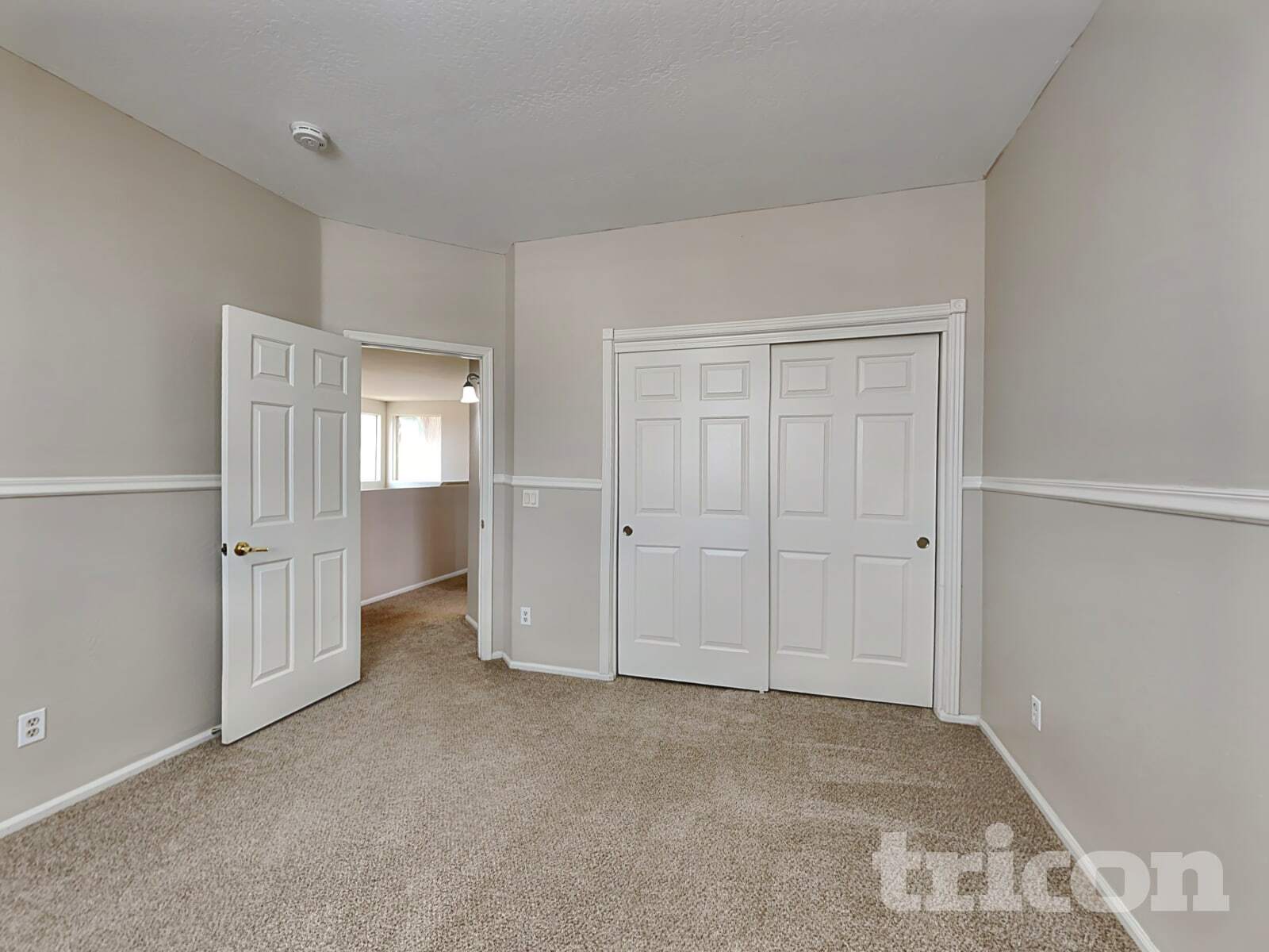 Building Photo - 3227 W White Canyon Rd