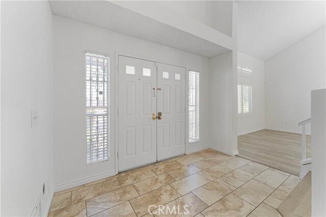 Building Photo - 12832 King Canyon Rd