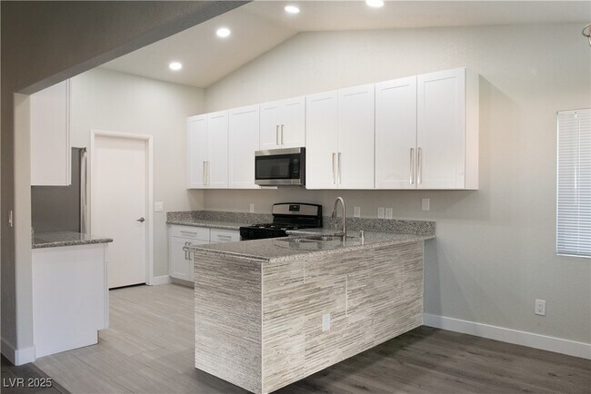 Building Photo - 836 Teal Wing Way