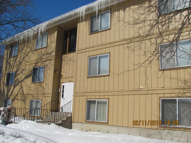 Building Photo - 537 Joliet St