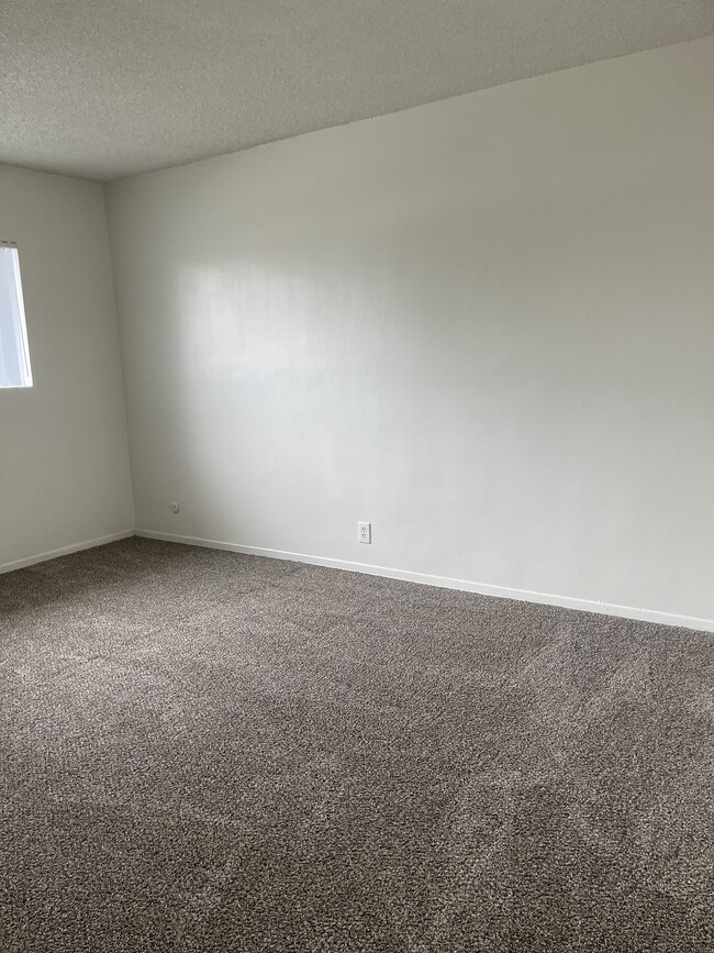Bedroom - 1675 W Pampas Ln