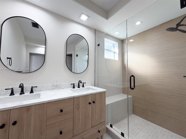 Building Photo - 4832 NW 107th Pl