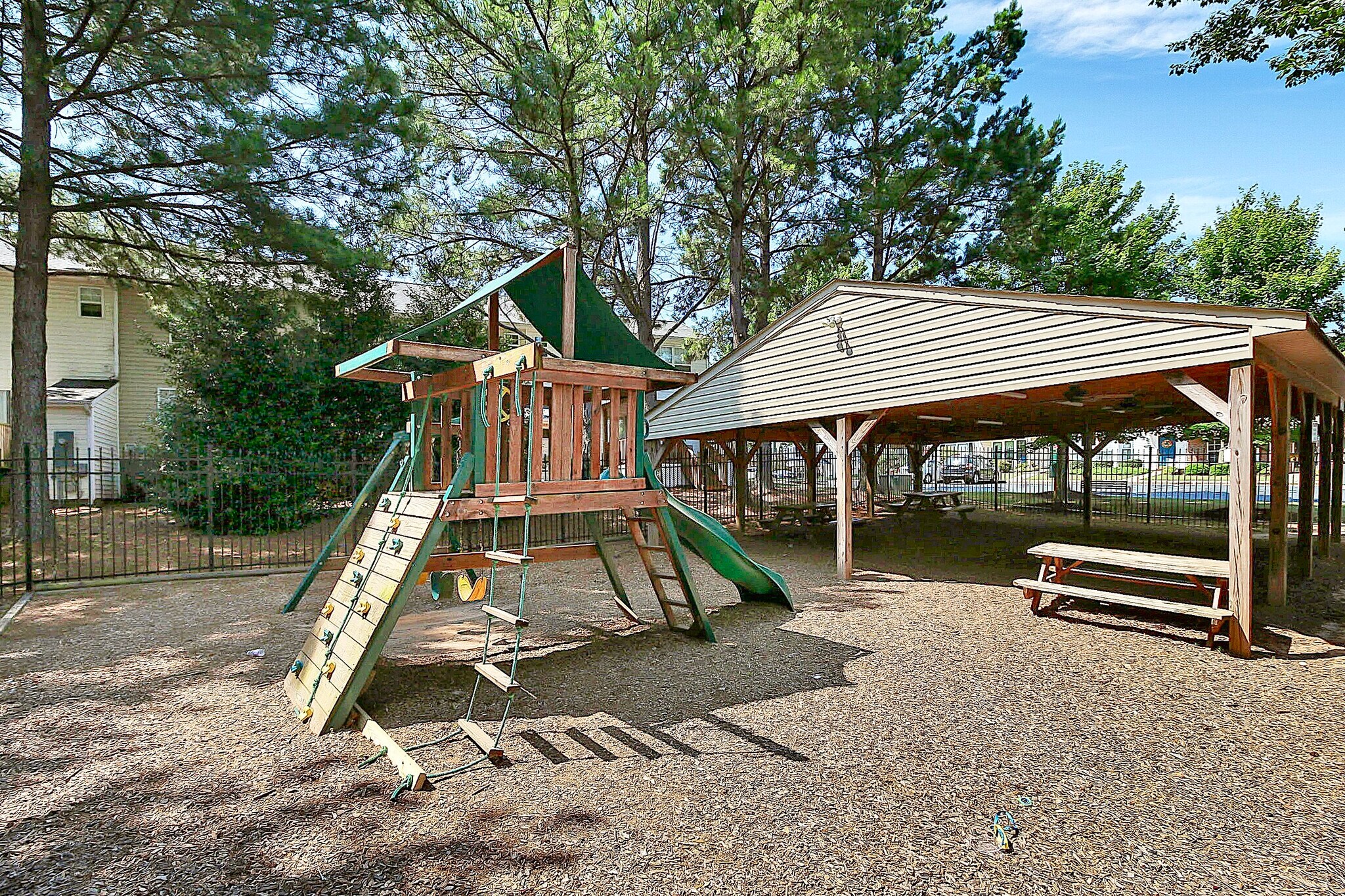 Building Photo - 2292 Hanover Ct