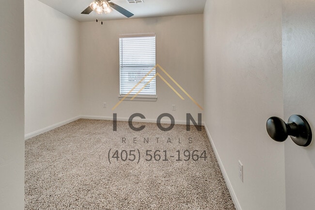 Building Photo - 809 S 2nd St