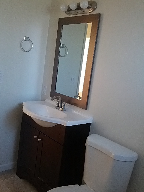 Building Photo - 879 Bing Dr