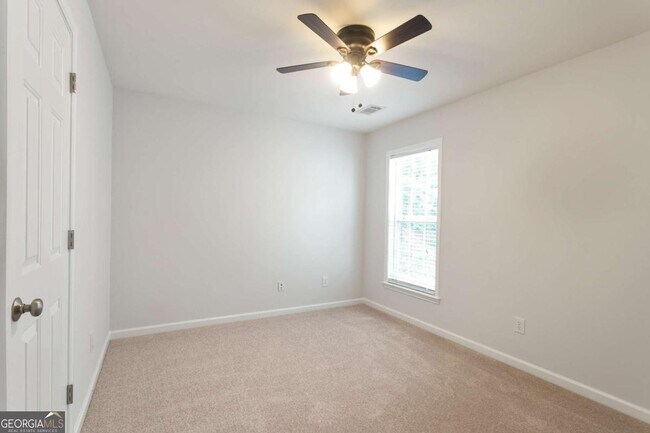 Building Photo - 485 Friars Head Dr NE