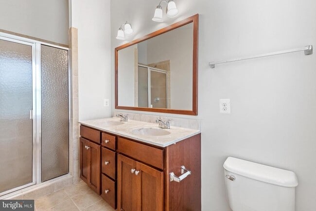 Building Photo - 43247 Loudoun Reserve Dr