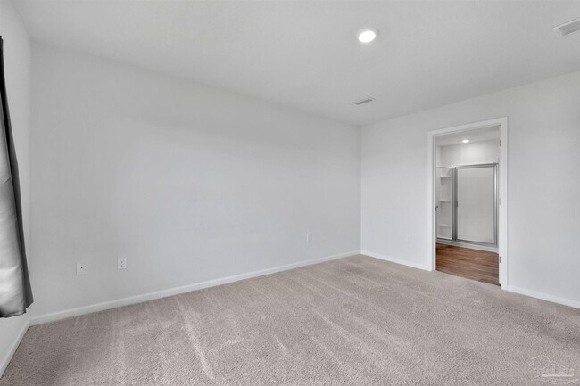 Building Photo - 5631 Guinevere Ln