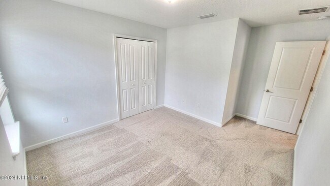 Building Photo - 2028 Hawkeye Pl