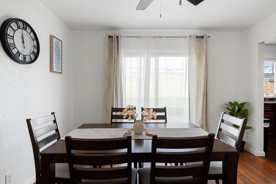 Building Photo - 10609 Olson Dr