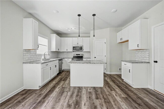 Building Photo - 290 Fox Crk Dr