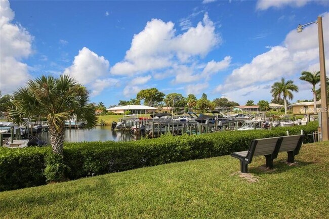 Building Photo - 733 Sorrento Inlet