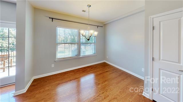 Building Photo - 1757 Evergreen Dr