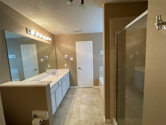 Building Photo - 893 Bent Sail Ln