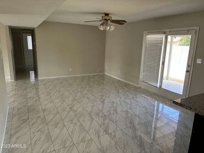 Building Photo - 2536 E Commonwealth Cir