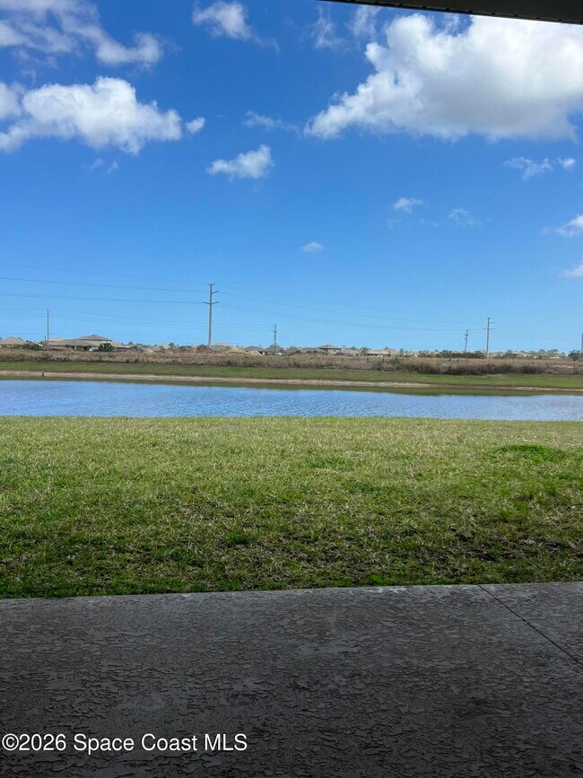 Building Photo - 1843 Middlebury Drive