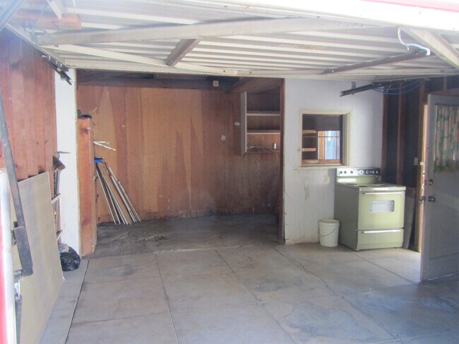 Building Photo - 782 4th Ave