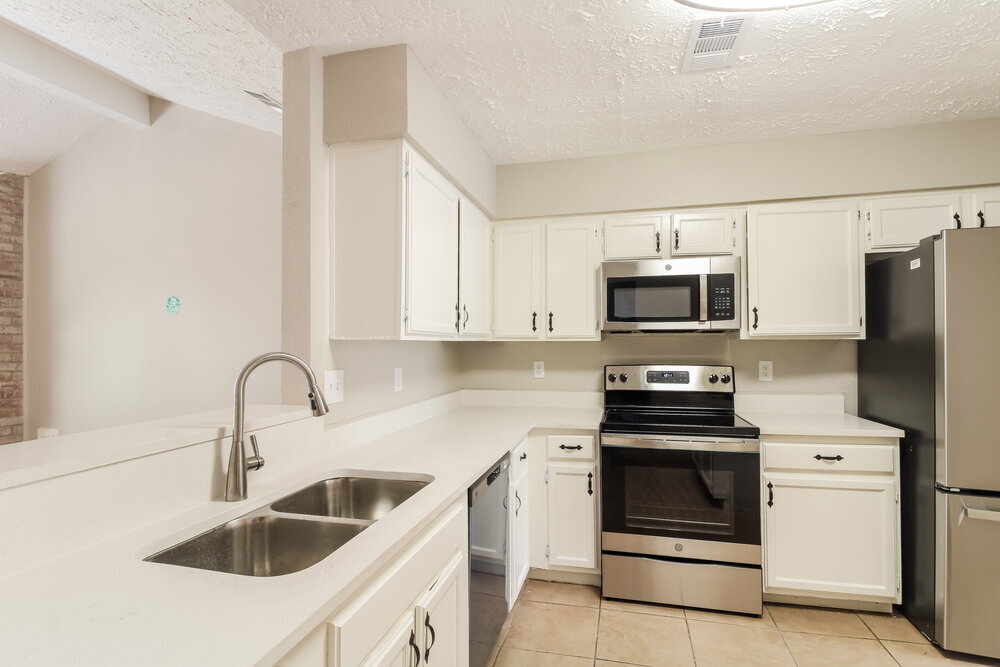 Building Photo - 1807 Oakwell Ln