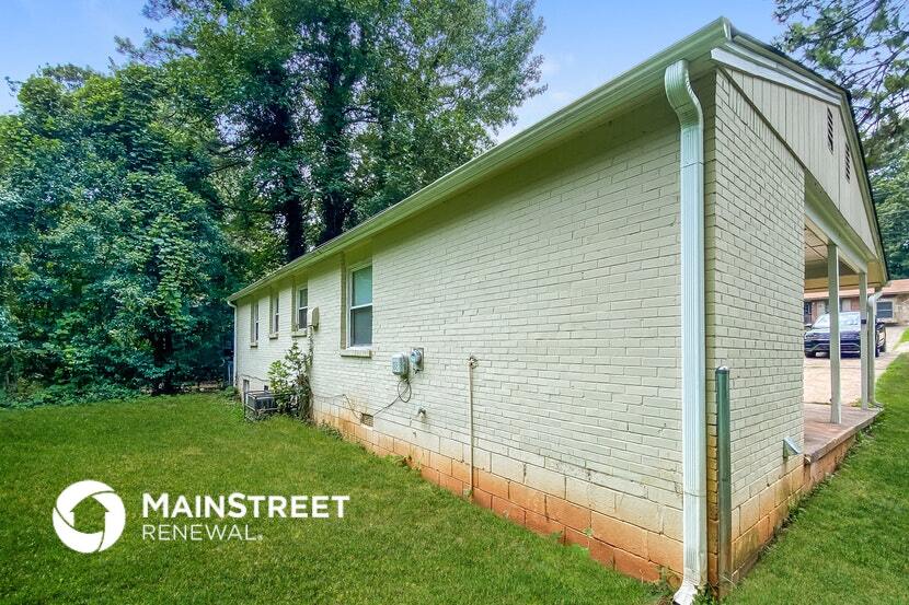 Building Photo - 2374 Baywood Dr SE