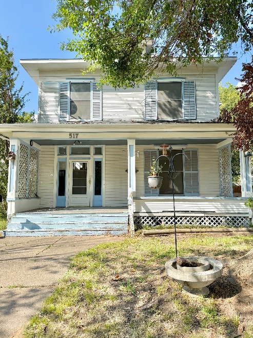 Building Photo - 517 W Hull St