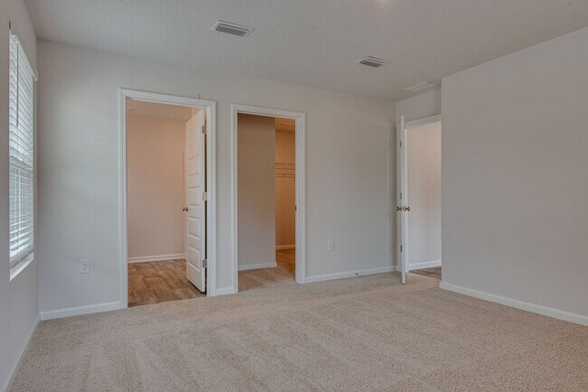 Building Photo - 5797 Guinevere Ln