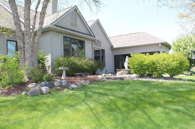 Building Photo - 10632 Lantern Bay Cove